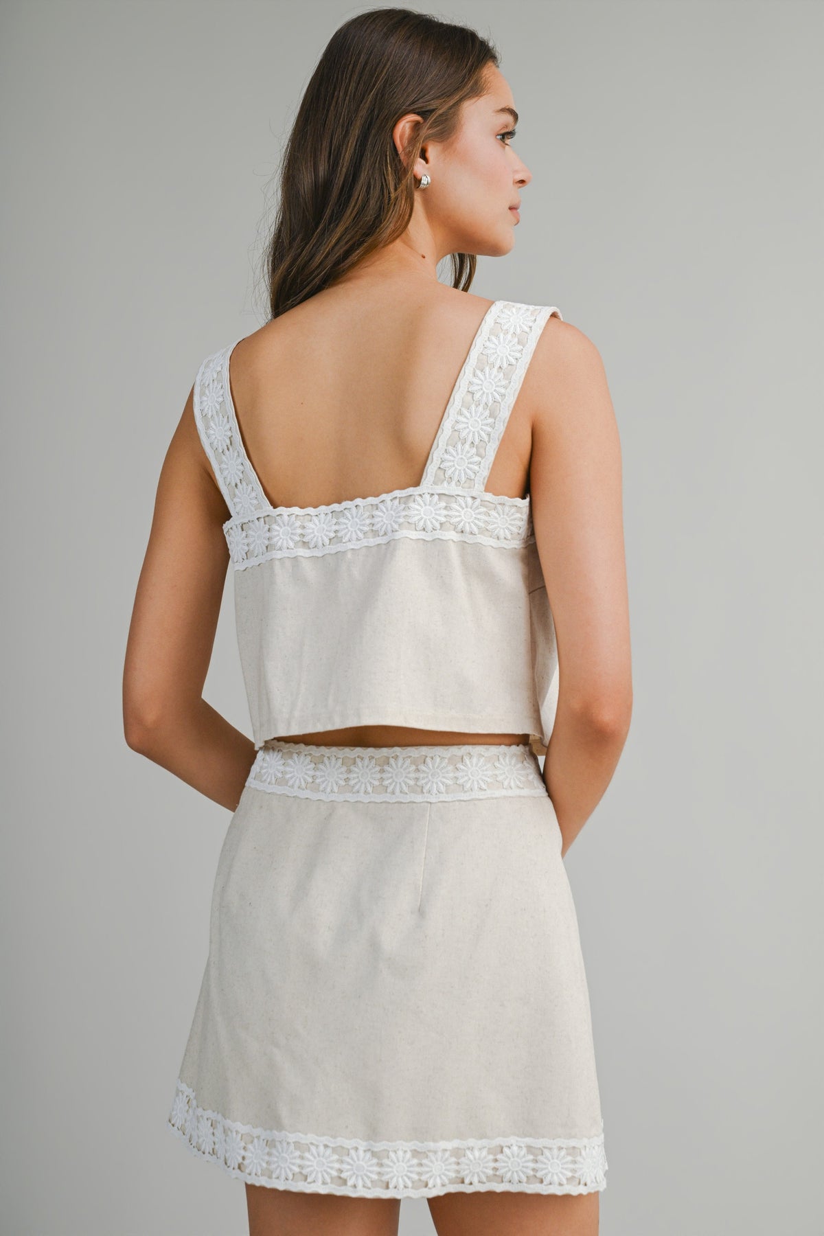 Contrast Floral Crochet Linen Skirt Set