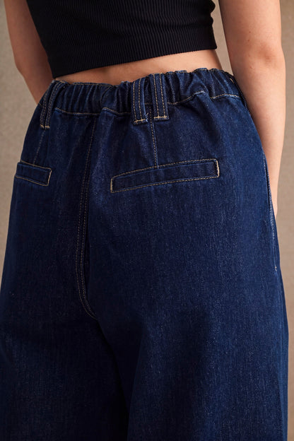 Mid-Rise Wide Leg With Pleat Jeans