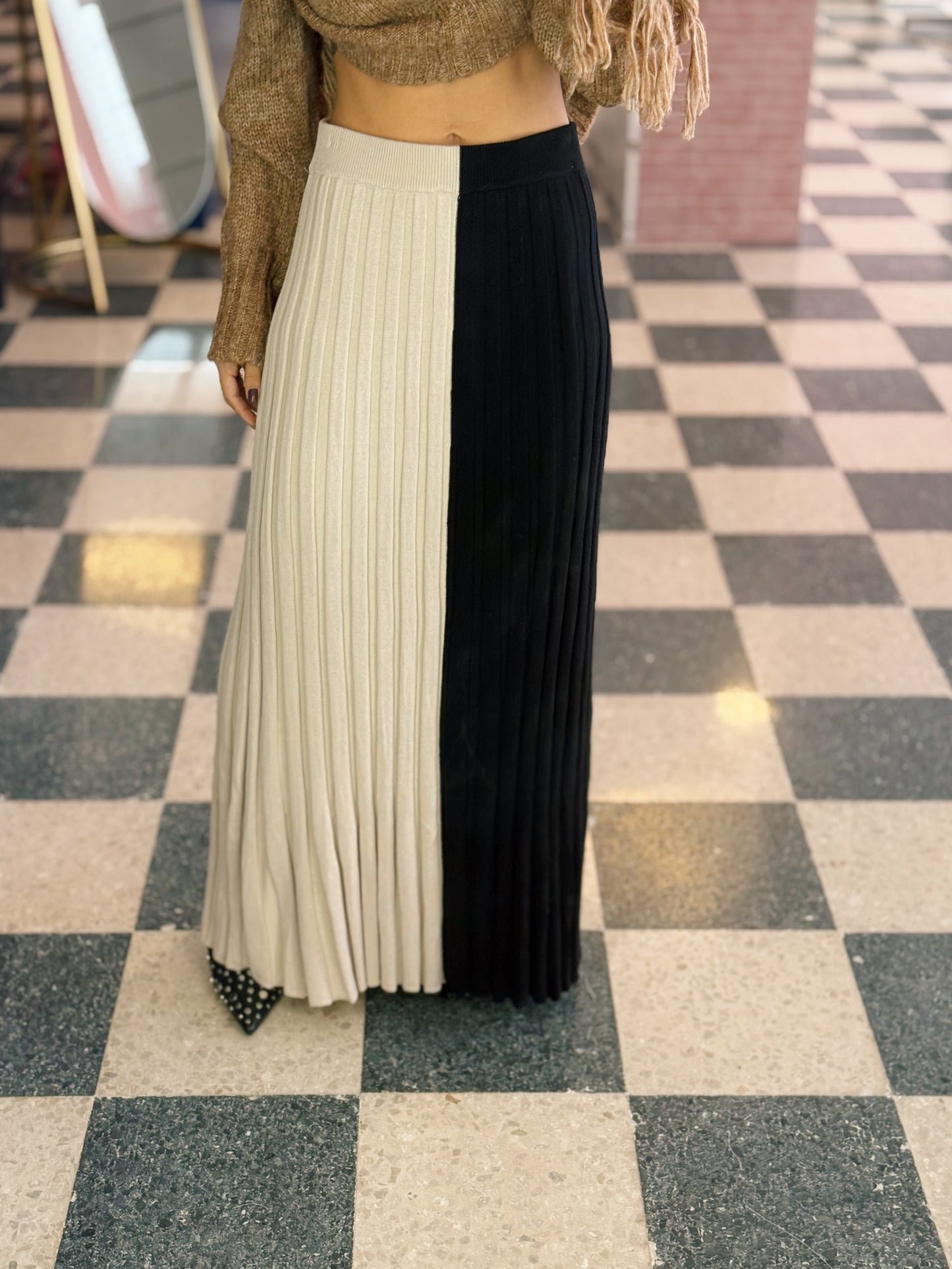 Two Tone Ribbed Knit Skirt