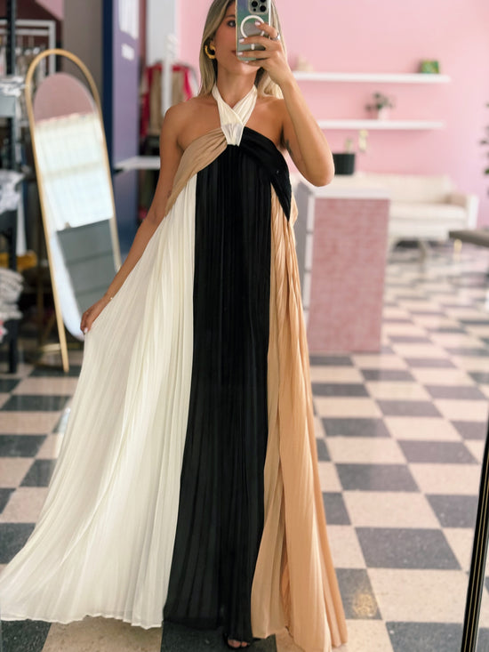 Three-tone Pleated Backless Maxi Dress