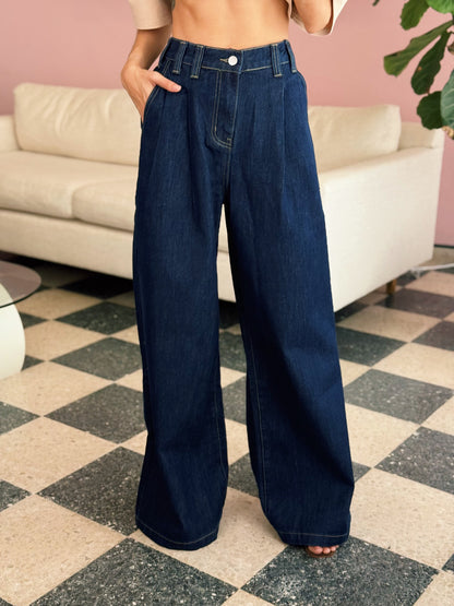 Mid-Rise Wide Leg With Pleat Jeans