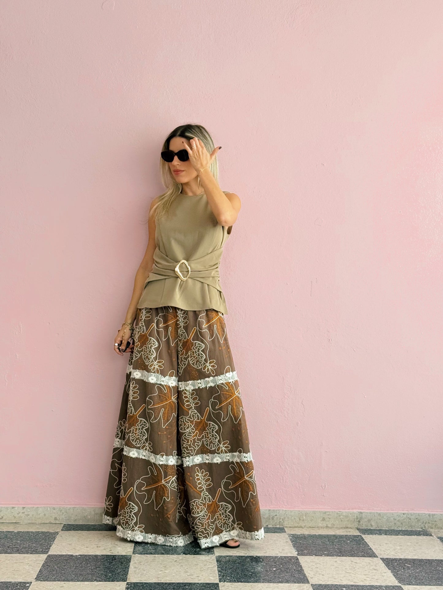 Mocha Front Detail Top