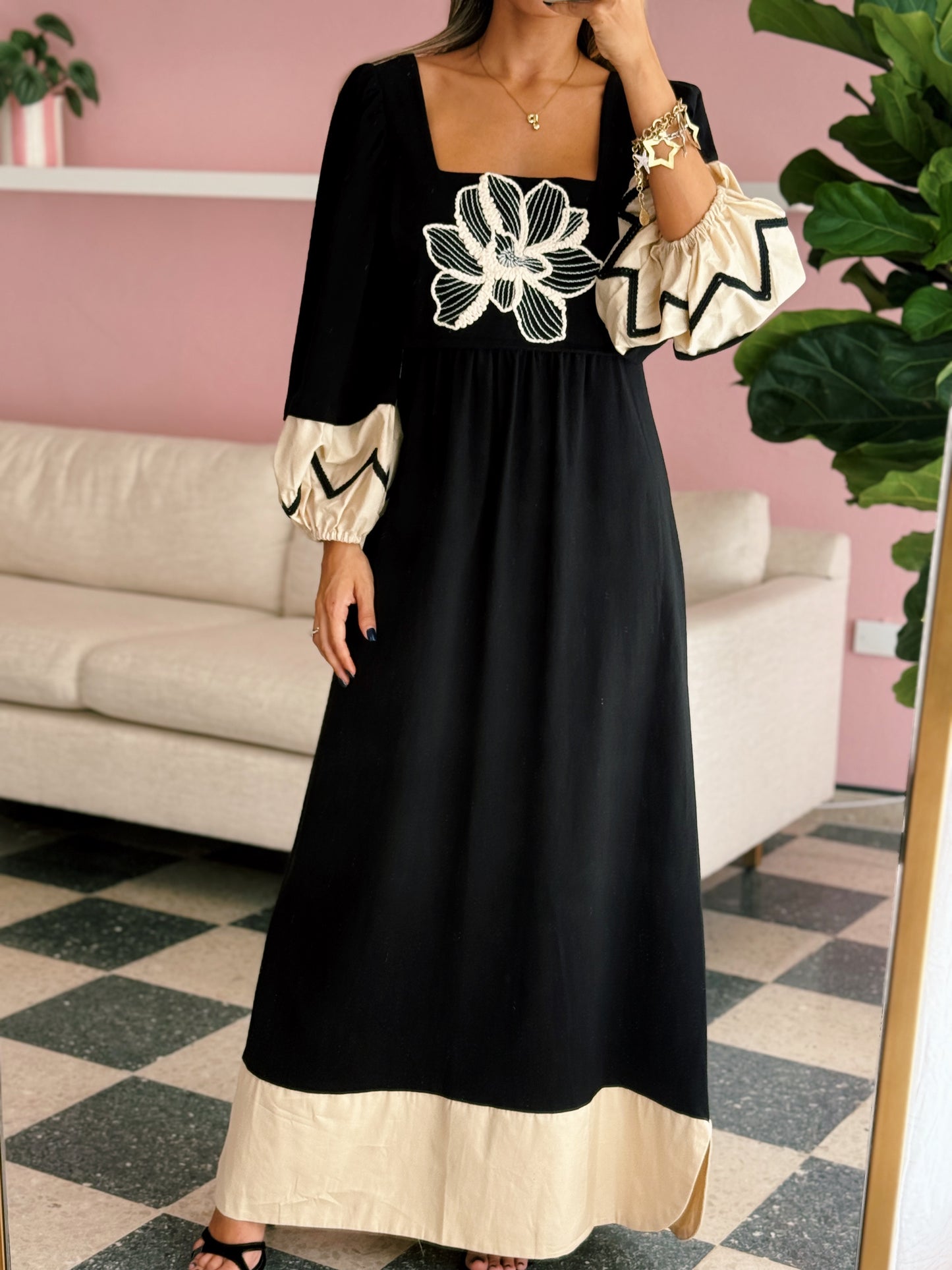 Black Dress Embroidered Flower - Made in Brazil